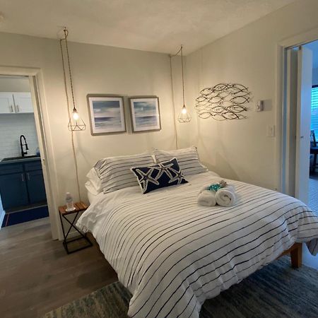 Condo By The Sea Линкън Сити Екстериор снимка