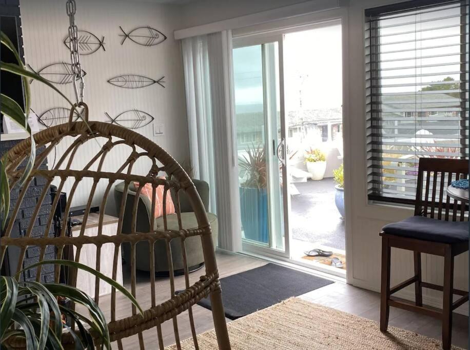 Condo By The Sea Линкън Сити Екстериор снимка
