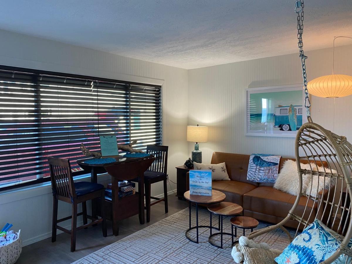 Condo By The Sea Линкън Сити Екстериор снимка
