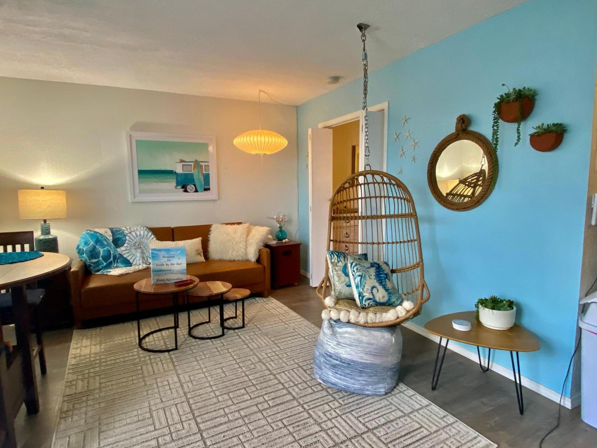 Condo By The Sea Линкън Сити Екстериор снимка